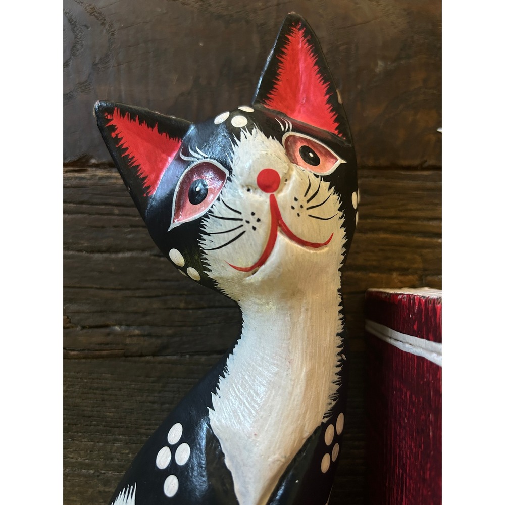 Vintage Indonesian Wooden Cat Bookend Folk Art Black White Cat Shelf Decor - Picture 5 of 9